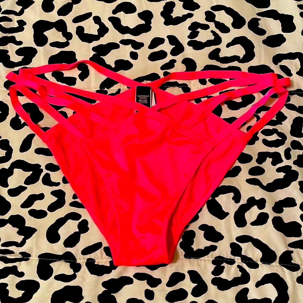 Victoria’s Secret Bikini Panty. Bright Orange. Size Large. NWT